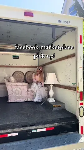 #fyp what do you think?🩰 #foryoupage #furniture #facebook #vintage #decor 