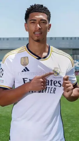 Réponse à @scarywolfy_06 The comment with the most likes will get a free face rating video! Good luck!  #judebellingham #bellingham #attractive #rating #chad #looksmax #real #madrid #laliga #england #dortmund #birmingham #bundesliga #PremierLeague 