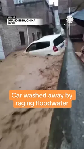 Raging floodwaters roared through streets in the Guangdong province of China, sweeping away a car.⁣ ⁣ #flood #flooding #weather #extremeweather #worldnews #internationalnews
