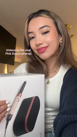 Pink dyson airwrap🌸🩰✨>grey dyson airwrap