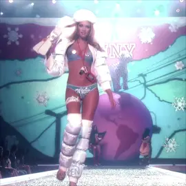 this is my roman empire #victoriassecret #vs #vsangels #candiceswanepoel #giselebundchen #fashion #fashionedit #Runway