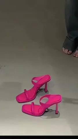 Mã cao gót 9p 3 màu dễ phối đồ cho mấy bà lựa nha #tiemconhung #giayditiec #giaycuoi #caogot9p 