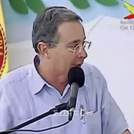 #alvarouribe #gustavopetro #parati #edit #ejercitocolombiano #colombia 