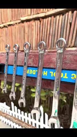 บาร์แม่เหล็กแขวนเครื่องมือ  #บาร์แม่เหล็กแขวนเครื่องมือช่าง #เครื่องมือช่างมืออาชีพ #อุปกรณ์เครื่องมือช่าง #ชุดเครื่องมือช่าง 