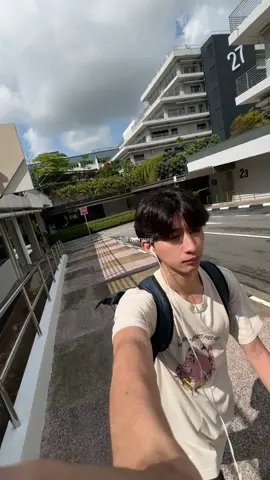 back in school ig #studentvlog #designstudent #studentlife #webdesign #uiux #entrepreneurship 