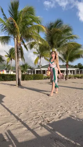 Come on vacation with me 🏝️@Four Seasons Hotels 