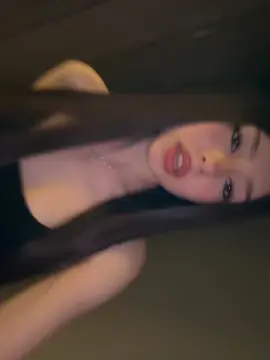 oh no no shes confident #fyp #fypシ #growontiktok #tiktok #goviral #justinbieber #viewsproblem #viral 
