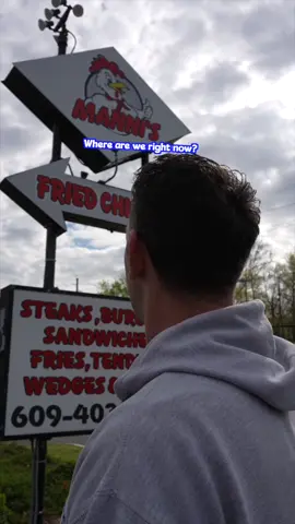 Go give Manni’s Fried Chicken a try pal 🐔 #SmallBusiness #food #chicken #foodtiktok #fyp 