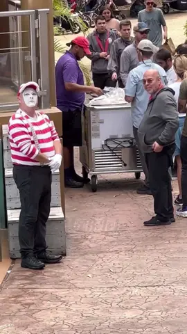 Tom the mime full funny #usa #usaviral #viralvideo #trending #earthday #fallout #fallout4