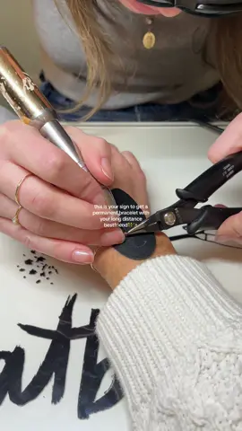permanent bracelets were made for long distance bestfriends🥹 @Sydney Conway #catbird #permanentbracelet #bestie #bff #bestfriend 