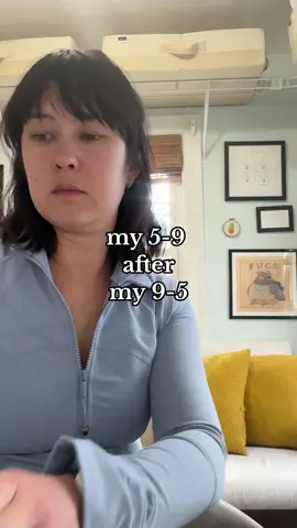 spend an evening with me! i'm so glad our evening walks are back, and we love using our @cybexusa Gazelle stroller for walks! a smooth ride and TONS of storage! #workingmom #wfhmom #5to9afterthe9to5 #5to9routine #eveningroutine 