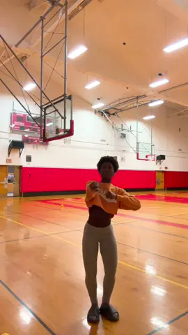 I have been obsessed with this dance for the longest.   Dc: tag the Dc please‼️ #ghanatiktok🇬🇭 #blackgirl #dancer #ghanagirls #afrobeats 