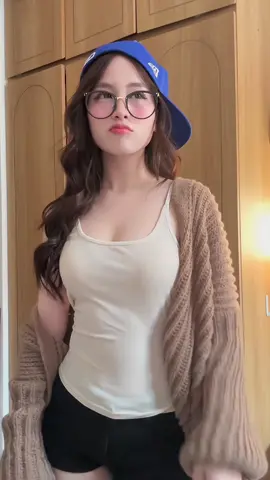 #dqn Đẹp gái hay phiền toái 😋