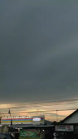 koncoan wae rausah gwo perasaan 🫠 #mjkboys🥀 #storywa #mojokerto24jam #liriklagu #fypシ #fyp #overlaylyrics #jawacidro #jawapride #storytime #xyzbca #gamon #sadstory #cidro 