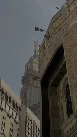 قد يُذهب الله البلاء بالبلاء؛ إن ربي لطيف لما يشاء. #بدون_موسيقى #مكة_المكرمة #الحرم_المكي 