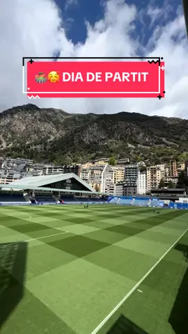 🏟️🥰 𝐐𝐔𝐈𝐍𝐄𝐒 𝐆𝐀𝐍𝐄𝐒 #AndorraRacing #SomTricolors #JuntsHoAconseguirem #TiktokFootballAcademy #DeportesEnTikTok #Andorra #FCAndorra 