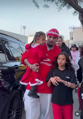 I THINK BEING A DAD IS THE BEST THING THAT HAPPENED TO HIM😍 #chrisbrown #paris #pfw2024 #parisfashionweek2024 #fashionweek #paristashionweek #breezy #chrisbrownofficial #chrisbrowntiktok #2024 #kenzo#housedesign#bronx#southkorea#southcarolina#vegastiktok#capcut 