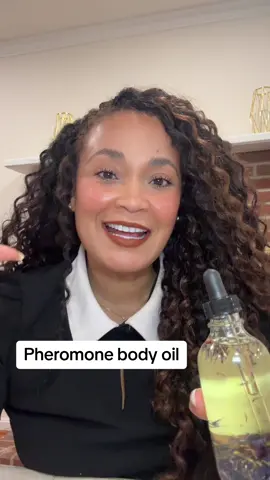 A atraer todo lo bueno con este aceite de feromonas 🤩🤩🤩. #pheromonebodyoil #pheromoneexplained #pheromonesoil #bestpheromonebodyoil #bodyoilpheromonewomen #pheromones #pheromoneoil #bestratedpheromoneoil