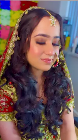 Day 1 of our new student on our pro course.. For bridal bookings and courses dm us.. #londonmakeupinstitute #bridalmakeupartist #hayesmakeupstudio #fyp #foryoupage #weddingmakeup #foryoupage #hayesmakepschool #makeupacademy #beauty #ukmakeupartist #londonmakeupartist #bridalhair 