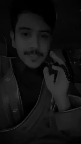 اللي يبيك يجيك لو دونك قيّود .. #مسلط_الجبلي #_5p1c @مسلط الجبلي 