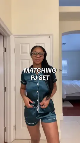 New favvvv🎀 #tiktokshop #tiktokshopping #tiktokfinds #pajamas #matchingset #matchingpajamas 