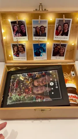 O presente mais perfeito do mundo por apenas R$ 194,90 com todos os itens do vídeo incluso.  ❤️🥹🫶🏼  #foryou #diadosnamorados #tiktok #presentecriativoparanamorado #presentecriativo #empreendedorismo #viral #ecommerce #caixamisteriosa #polaroid #quadronetlix #popularvideo #aniversariodenamoro #presentespersonalizados #surpresasromanticas #fyy #ideiadepresente #Love 