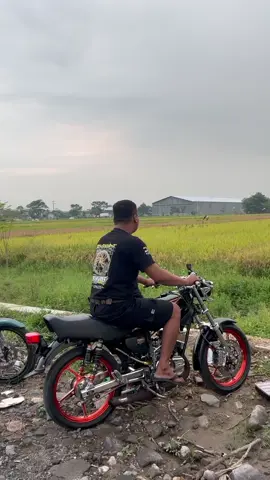 info Pacitan sesuk mas 🙋‍♂️ #blembingclassic #blayerking135 #jarkombing #rxkingsurakarta #rxkingnusantara #rxkingblayer #blayer #fyp #pacitankingriders #loshblayer 