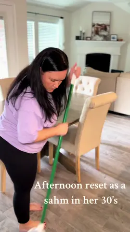 Afternoon reset as a sahm in her 30’s….bonus story of being humbled by my 8ry old added in 🤪 #cleaning #CleanTok #sahm #sahmlife #wifelife #texasfootball #football #momlife #funny #30s #millenialsoftiktok #reset #resetroutine 