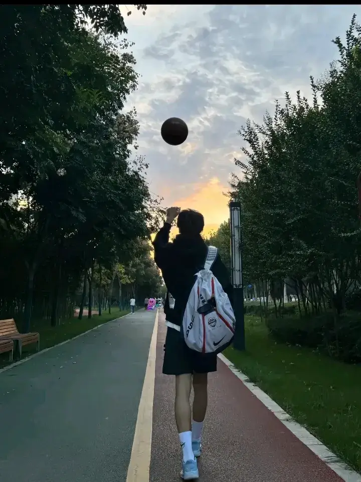 #thanhxuanvuontruong #traideptrungquoc #txvttrungquoc #thanhxuancuatoi #txvt #thanhxuan #CapCut #douyin #trending #parati #pourtoi #xh #vibeyouth_ #viral #bongro #thethao 