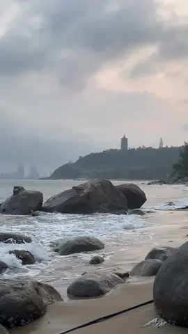 “Có nhau là điều may mắn, cớ sao không giữ lấy” #bien #xuhuong #danang #fyp 