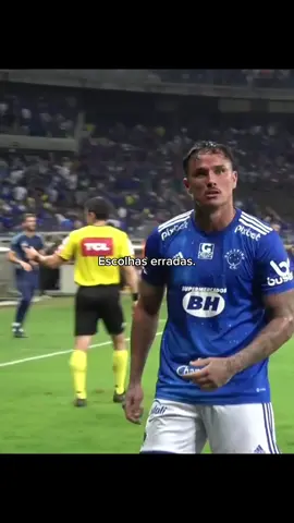 Escolhas erradas... 💔 #cec #cruzeiro #cruzeiroesporteclube #cruzeirocabuloso #cabuloso #labestia #mafiaazul #arrascaeta 