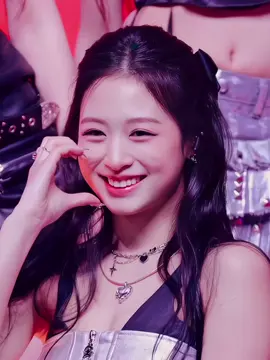 * 🏰 ᕱ⑅ᕱ ᭝⭞  fancams para videos con texto ! ~ ﹟› ᵎ 👒 ↝⌇ ִֶָ  duración de 9,6 segundos ><💗 ꒷꒦₊°💭꒱ﾐ  tags . . .  ઇ #shuzipq #fancam #fancams #fyp #viral #parati #fyp^^ #foryoupage #ASMR #artsita #filtro #coloring #kpop #speedsongs #ahyeon #babymonster ઉ 