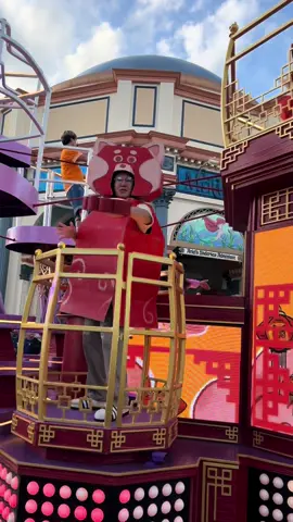 4*town who? sorry, but Jin was the most adorable part of the “Better Together: A Pixar Pals Celebration!” 🥹🫶🏼 #pixarfest #dca #disneycaliforniaadventure #turningred 