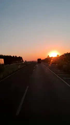 #pordosol#motorista#motoristadecarreta#camarafria#carreta#estrada#meumunidos