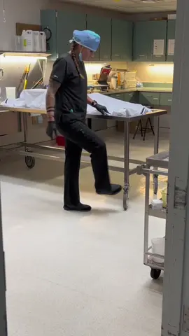 a visual example of how i perform the Y-incision for an autopsy #onthisday #autopsy #autopsytech #death #learning #anatomy #cut #scalpel #foryou #foryoupage 