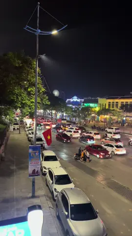 Holiday night, so crowded 😁#halong #carnival2024halong 