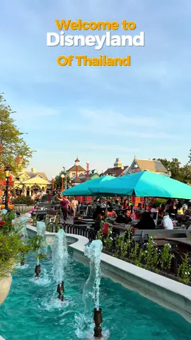Chocolate Ville Bangkok. One of the best open air restaurants in Bangkok Thailand 🇹🇭.  📍Chocolate Ville Bangkok  @chocolateville  #bangkok #bangkokthailand #chocolateville #thailandtravel #fypシ゚viral 