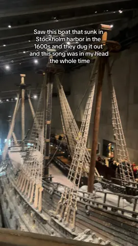 I KNOW captain jack sparrow would’ve NEVER sunk this ship like those swedes in the 1600s !!! #vasa #vasamuseet #piratesofthecaribbean #sweden #stockholm #visitstockholm #visitsweden #thingstodoinstockholm 