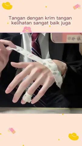 Collagen hand cream and refreshing moisturizing 🥰👍#hydrating #moisturizing #soothing #whitening #tiktokletmebuyit #tiktokshop 