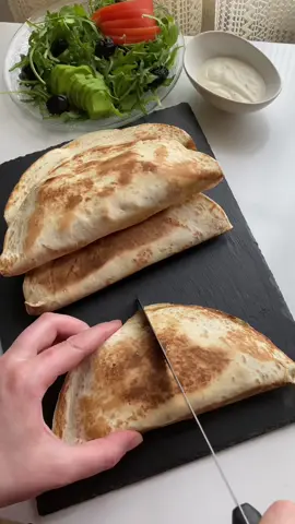 Recette de la flemme 😋 #recettefacile #recetterapide #recettesimple #sandwich #recettedelaflemme #faitmaison #ideerecette #ideerepas #cuisinefacile #cuisinetiktok #cuisinefacileetrapide #cooking #yummy #yummyfood #foodoftiktok #tiktokcooks #cooking #pourtoi #pourtoipage #foryoupage #tiktokfrance #frypgシ #pov #explorepage✨ #CapCut 