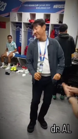 #CapCut wkwkwk, joget gak tuh🫵😆 #shintaeyong #timnasindonesia #timnasday #indonesiavskoreaselatan #fyp #fypシ #fypシ゚viral 