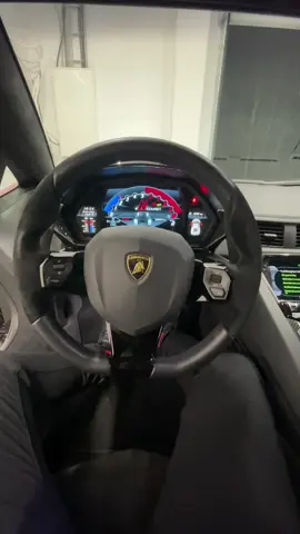 V12 Start up #lamborghini #aventador #hamburg #cars #foryou #fyp #foryoupage #viral #soundcheck 
