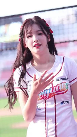 太熱🥵 #菲菲 #樂天女孩 #rakutengirls #新有菜 #可愛い 