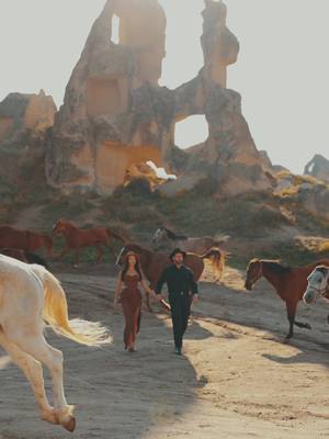 Running horses in Cappadocia 🐎 #horse #horses #runninghorses #ranch #cappadocia #cappadociaturkey #kapadokya #goreme #turkey #photoshoot #photography #cappadociaphotography #couple #together 