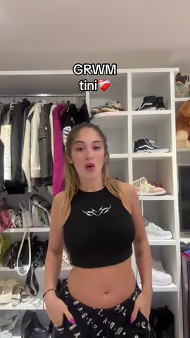 Si, morí de frio vayan abrigadoss❄️❄️ #fyp #viral #tini #unmechondepelo #tinihurlingham #outfit #dresscode 