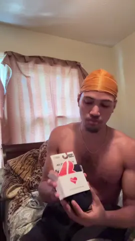 If you run track and are tired of wearing the same ol’ ankle socks, because they get loose quick or soak up all sweat, and you get sand between your toes. I’ll recommend trying @Heartbreak #trackandfield #heartbreakrun #sprinter #hurdler #fyp 