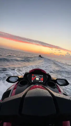 🌅💗#fyp #jetski #Summer #🇩🇿 #foryou #🔥 