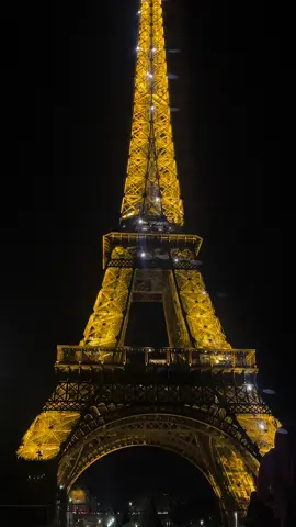 #اكسبلورexplore #ترند_تيك_توك #ترند #الليل #نجوم #باريس #برج #ايفل 