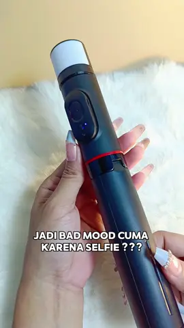 So happy akhirnya nemuin Stable tripod dengan phone clip with silicone jadi ga bakalan bikin hp lecet.  Dapatkan kiip mini selfie stick tripod tongsis sekarang dari @kiip_collection  dan ciptakan selfie yang sempurna! #kiipitsimple #kiipwireless #kiipconnected