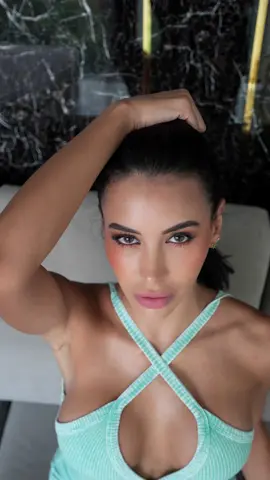 Eye contact… you can do it? 